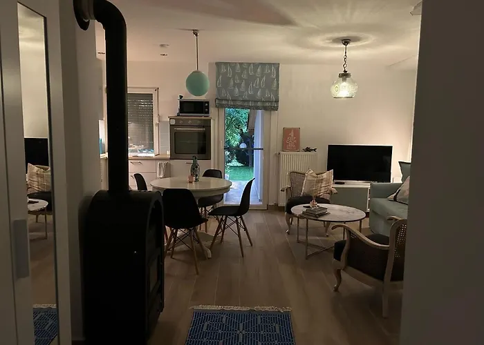 Kisvirag Vendeghaz * Balatonvilágos